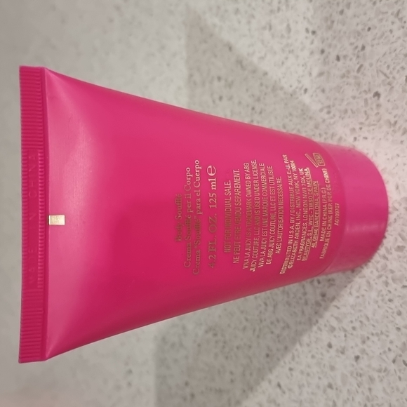 Juicy Couture Body Souffle 125mls And Guess Dare Body Lotion 200mls - Picture 3 of 10